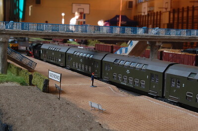 Grzybowo-pociąg osobowy relacji Grzybowo-Tarczyn gotowy do odjazdu
