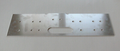 Profil MP2 wycięty laserowo z aluminium grubości 2 mm
